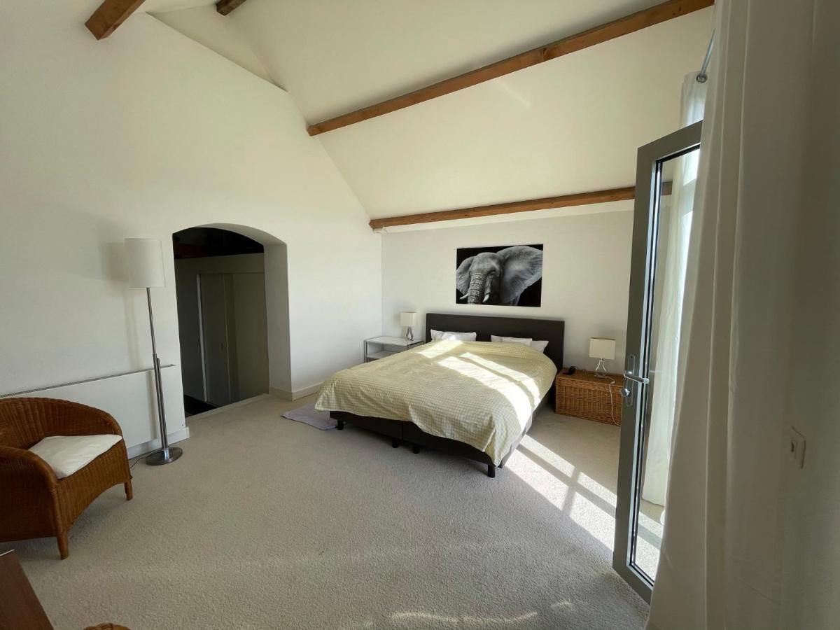 B&B Pompgebouw Aan De Rijn Tolkamer Экстерьер фото