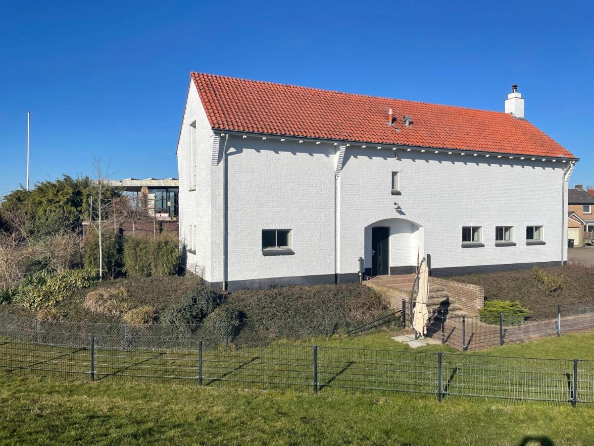 B&B Pompgebouw Aan De Rijn Tolkamer Экстерьер фото