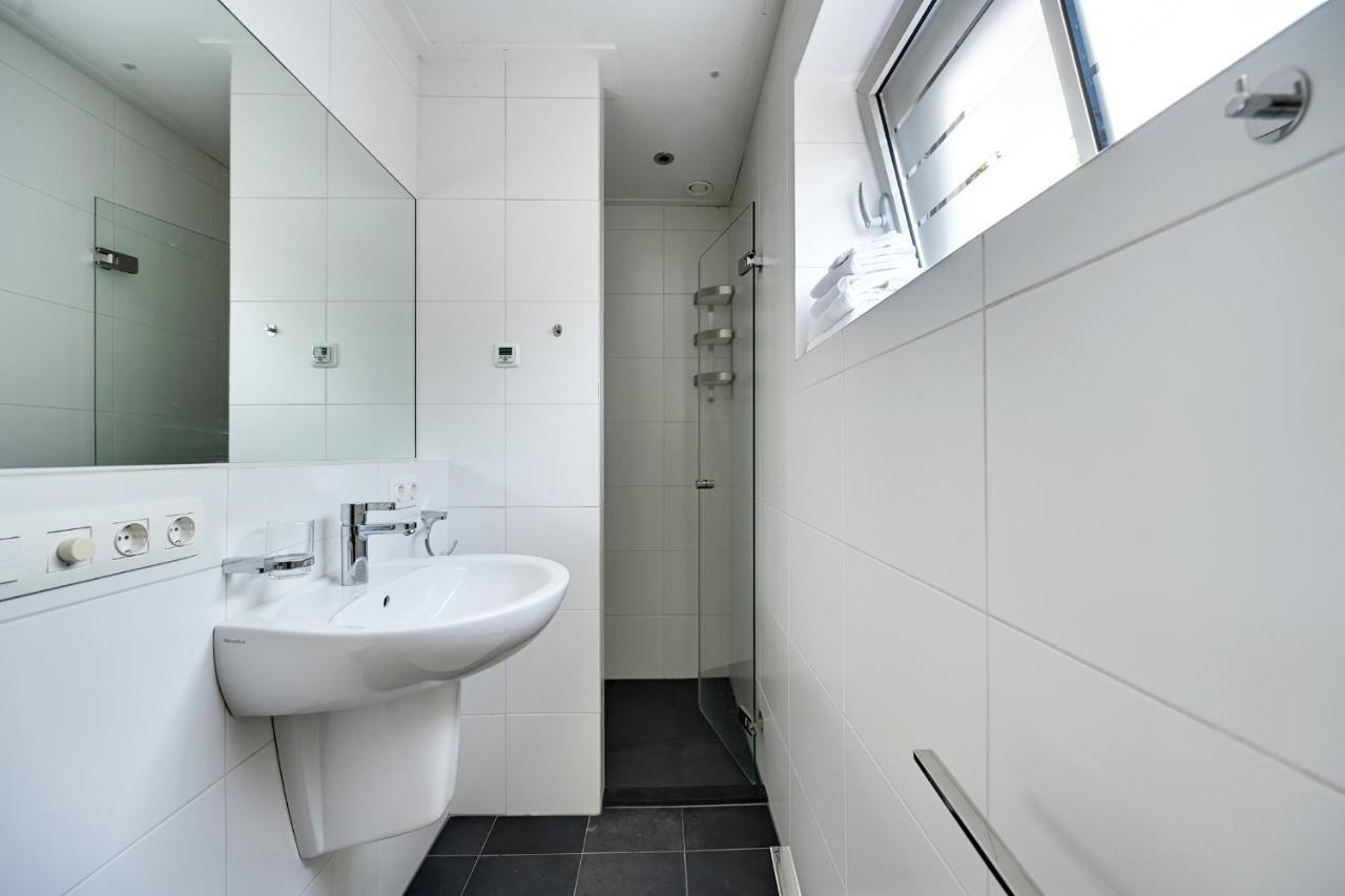 B&B Pompgebouw Aan De Rijn Tolkamer Экстерьер фото